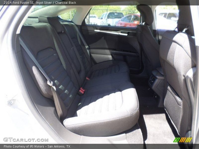 Ingot Silver / Charcoal Black 2014 Ford Fusion SE