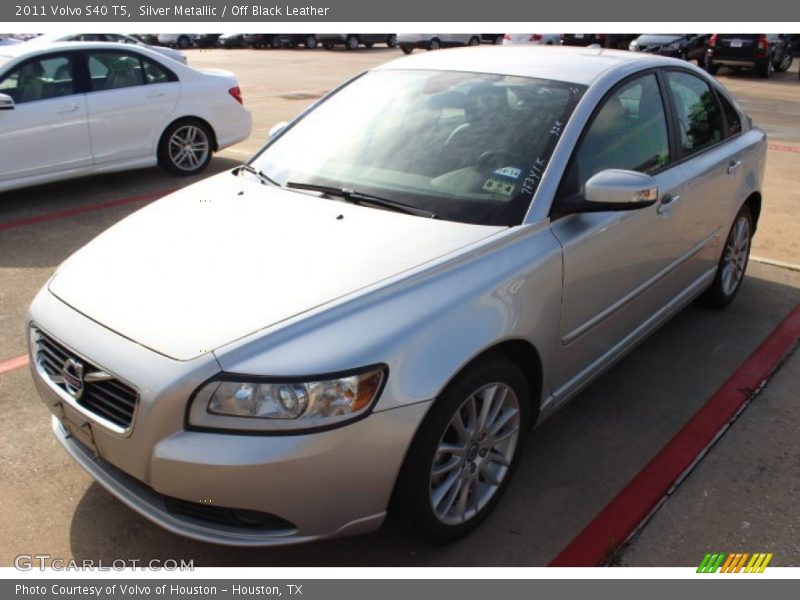 Silver Metallic / Off Black Leather 2011 Volvo S40 T5