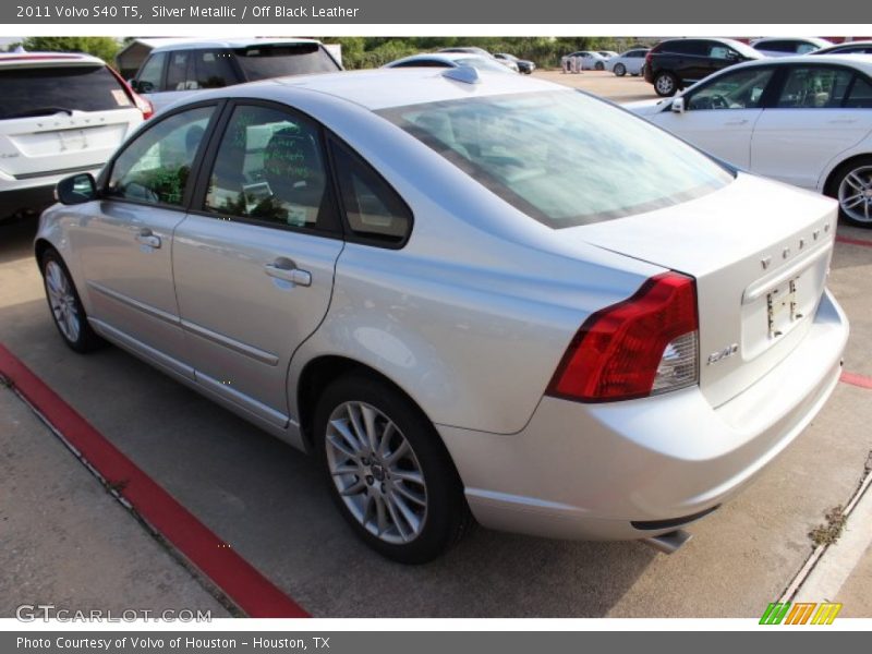 Silver Metallic / Off Black Leather 2011 Volvo S40 T5