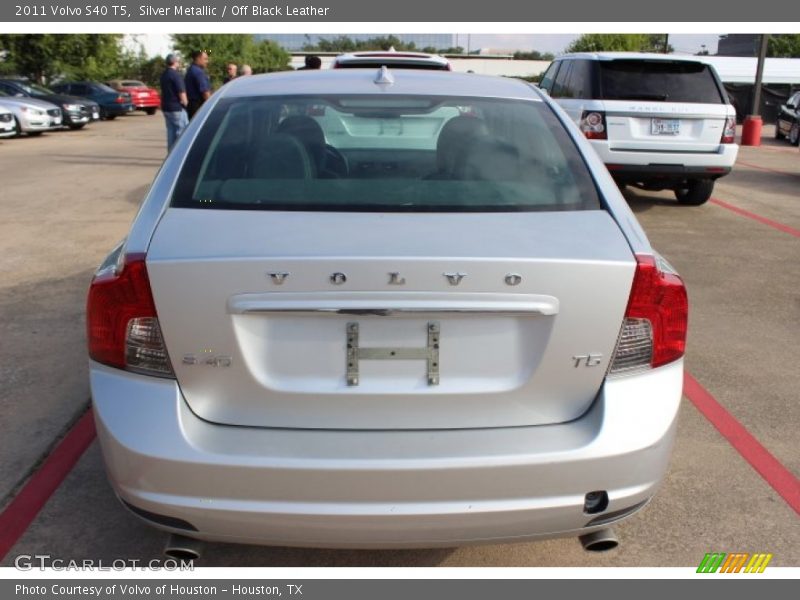 Silver Metallic / Off Black Leather 2011 Volvo S40 T5