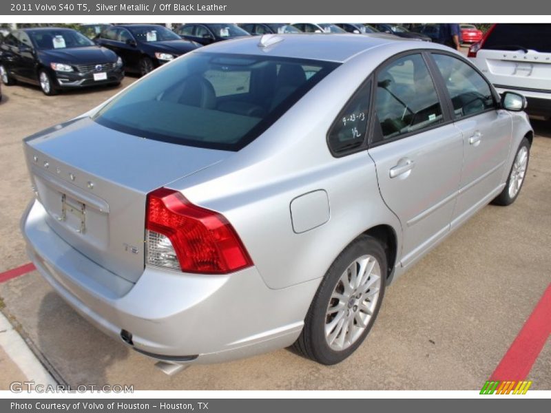 Silver Metallic / Off Black Leather 2011 Volvo S40 T5
