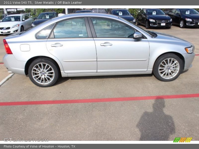 Silver Metallic / Off Black Leather 2011 Volvo S40 T5