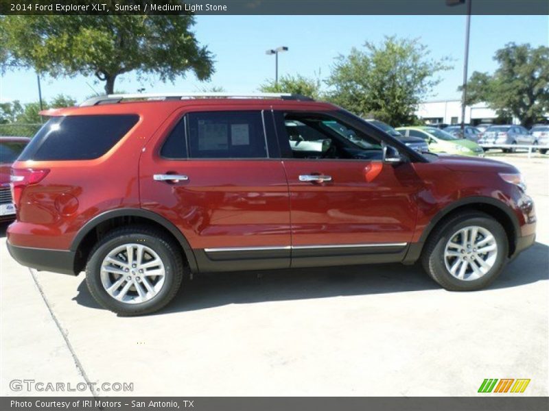 Sunset / Medium Light Stone 2014 Ford Explorer XLT