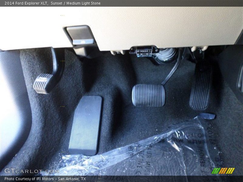 Sunset / Medium Light Stone 2014 Ford Explorer XLT