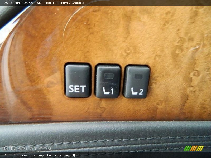 Liquid Platinum / Graphite 2013 Infiniti QX 56 4WD