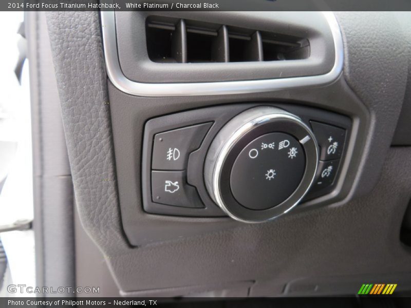 White Platinum / Charcoal Black 2014 Ford Focus Titanium Hatchback