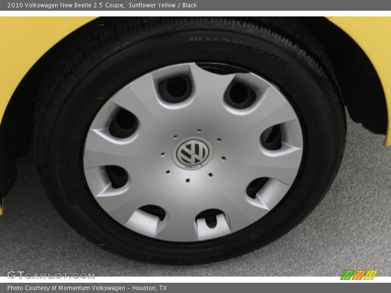 Sunflower Yellow / Black 2010 Volkswagen New Beetle 2.5 Coupe