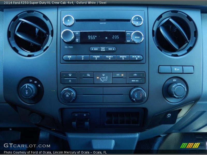 Controls of 2014 F250 Super Duty XL Crew Cab 4x4