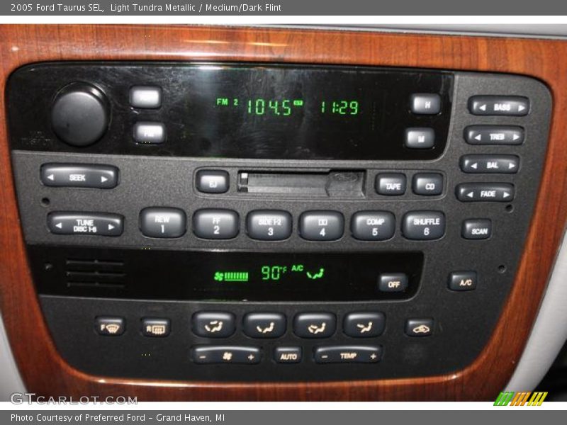 Audio System of 2005 Taurus SEL