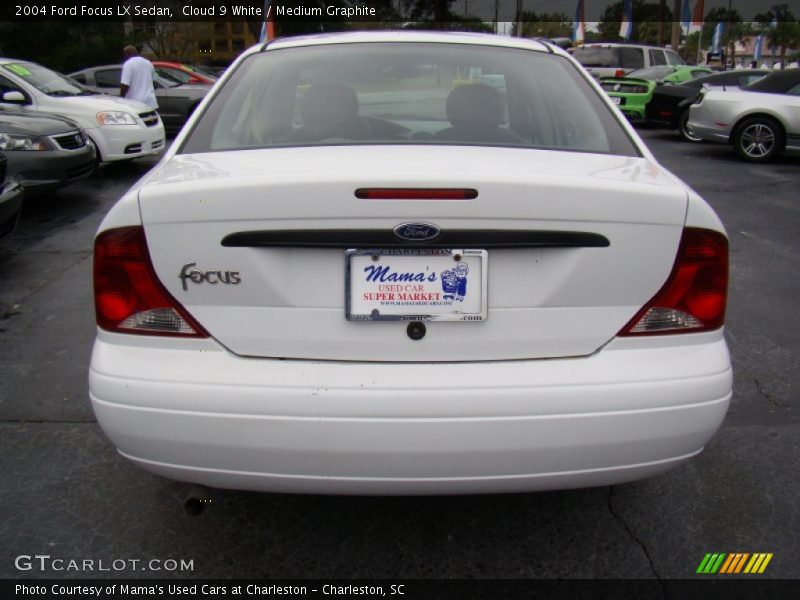 Cloud 9 White / Medium Graphite 2004 Ford Focus LX Sedan