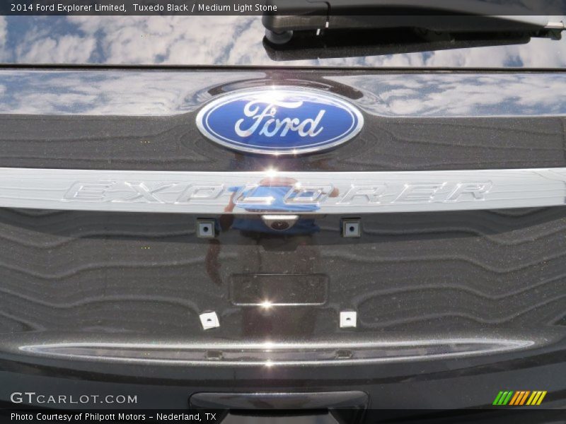 Tuxedo Black / Medium Light Stone 2014 Ford Explorer Limited