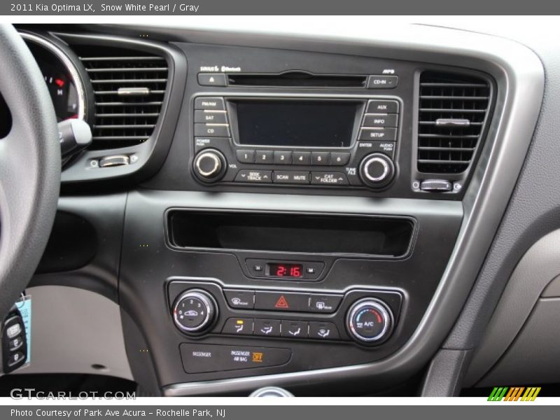 Snow White Pearl / Gray 2011 Kia Optima LX