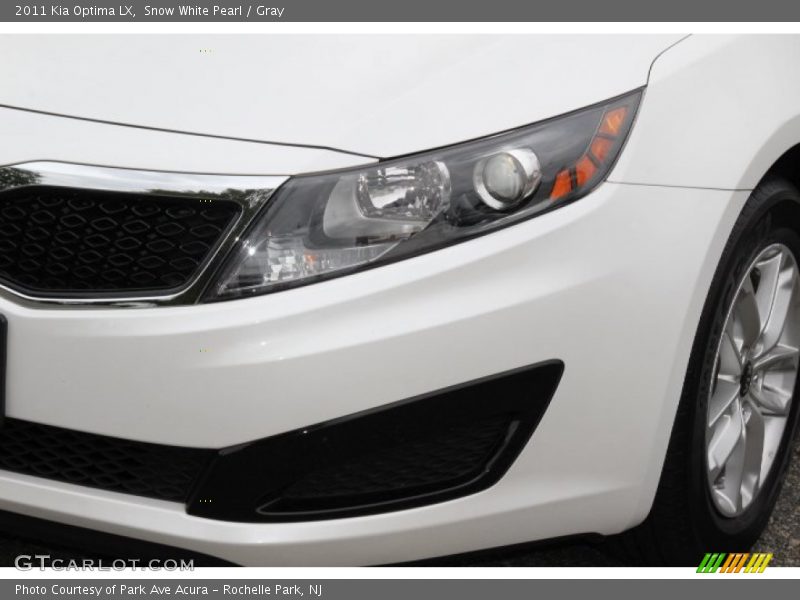 Snow White Pearl / Gray 2011 Kia Optima LX