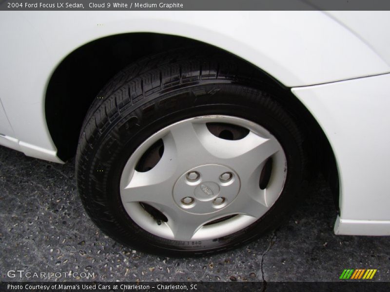 Cloud 9 White / Medium Graphite 2004 Ford Focus LX Sedan