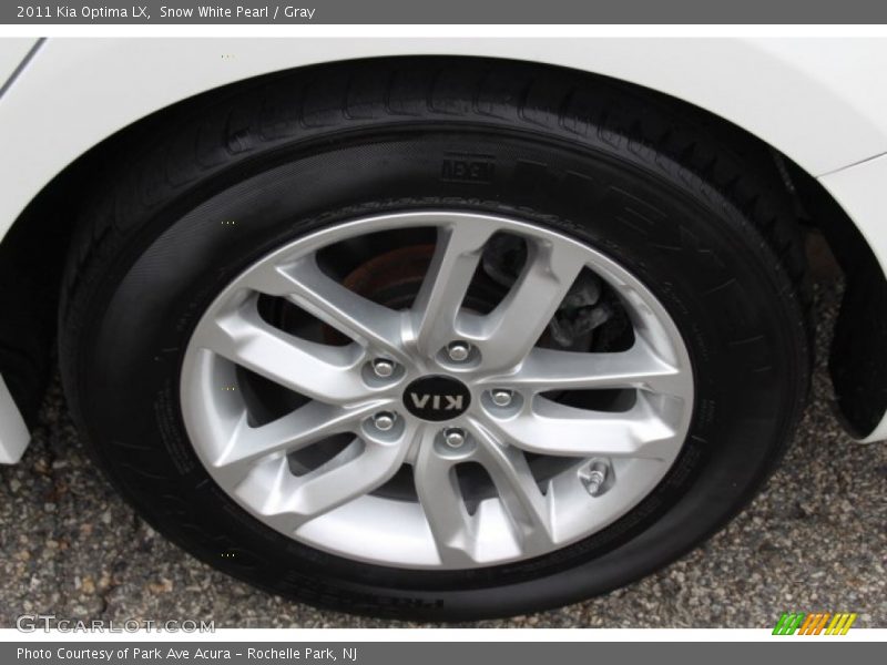 Snow White Pearl / Gray 2011 Kia Optima LX