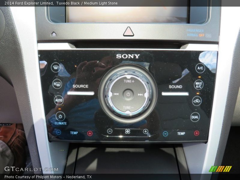 Tuxedo Black / Medium Light Stone 2014 Ford Explorer Limited
