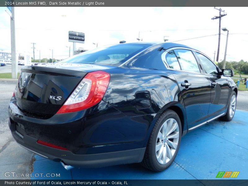 Dark Side Metallic / Light Dune 2014 Lincoln MKS FWD