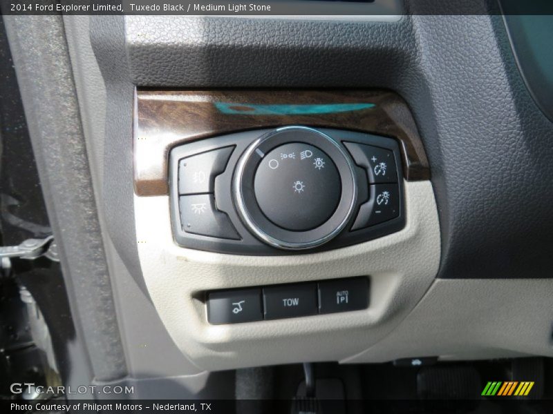 Tuxedo Black / Medium Light Stone 2014 Ford Explorer Limited