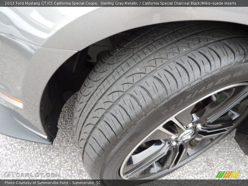 Sterling Gray Metallic / California Special Charcoal Black/Miko-suede Inserts 2013 Ford Mustang GT/CS California Special Coupe