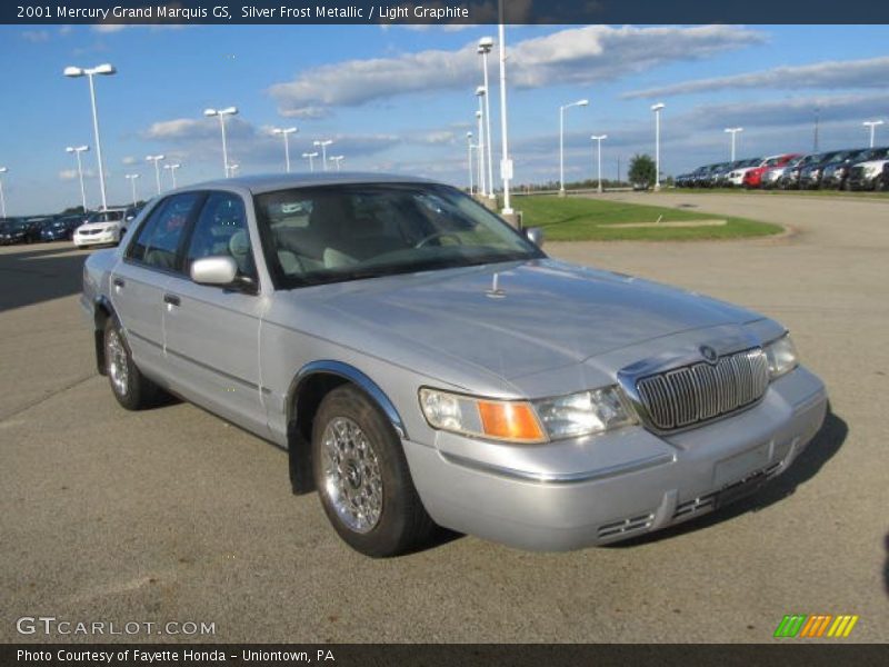 Front 3/4 View of 2001 Grand Marquis GS