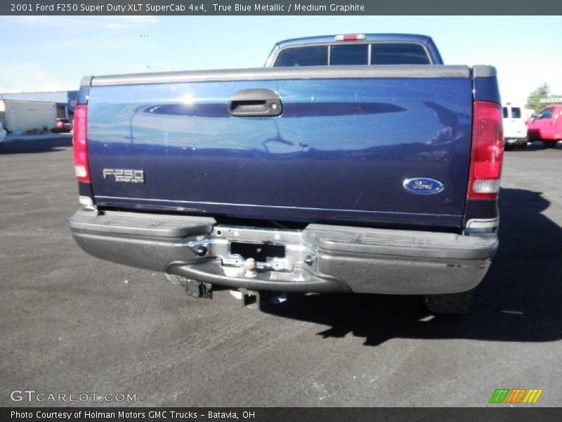 True Blue Metallic / Medium Graphite 2001 Ford F250 Super Duty XLT SuperCab 4x4