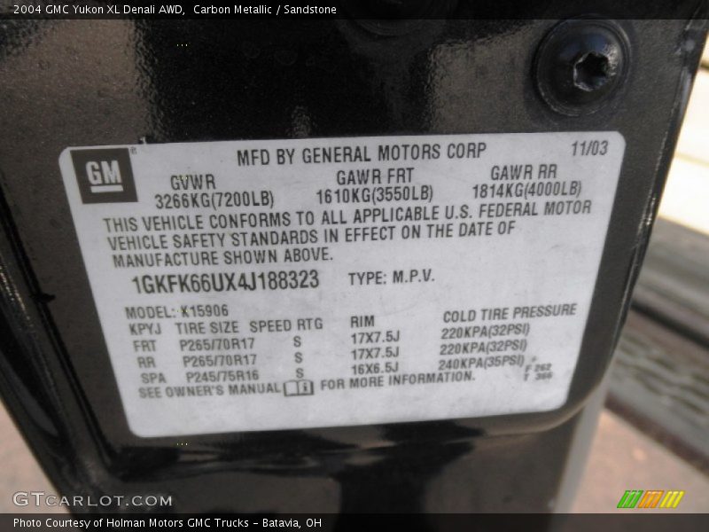 Carbon Metallic / Sandstone 2004 GMC Yukon XL Denali AWD