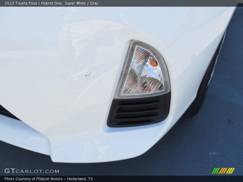 Super White / Gray 2013 Toyota Prius c Hybrid One