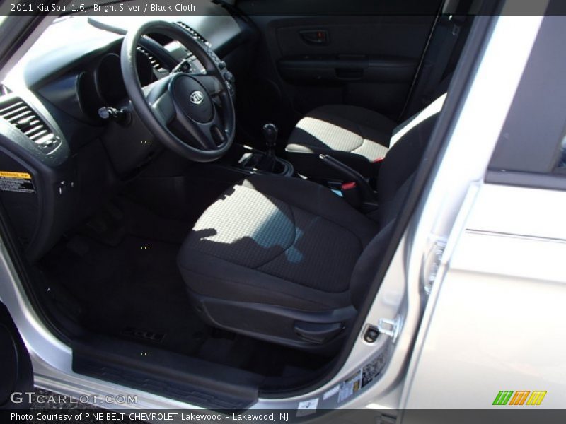 Bright Silver / Black Cloth 2011 Kia Soul 1.6