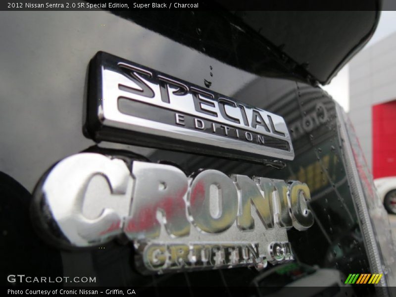 Super Black / Charcoal 2012 Nissan Sentra 2.0 SR Special Edition