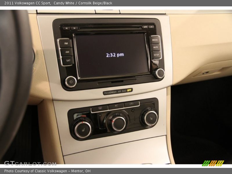Candy White / Cornsilk Beige/Black 2011 Volkswagen CC Sport