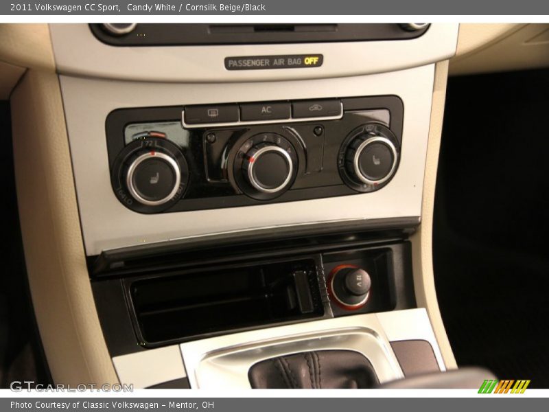 Candy White / Cornsilk Beige/Black 2011 Volkswagen CC Sport