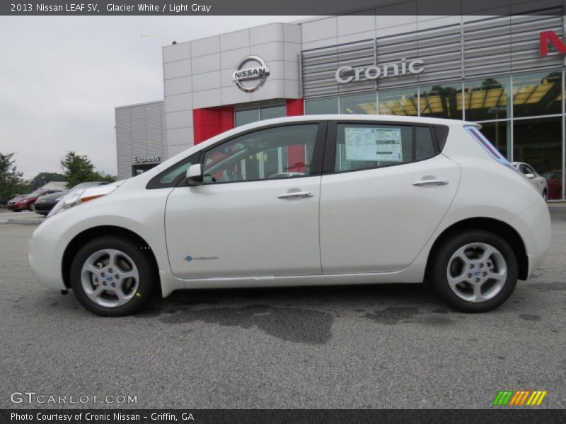 Glacier White / Light Gray 2013 Nissan LEAF SV