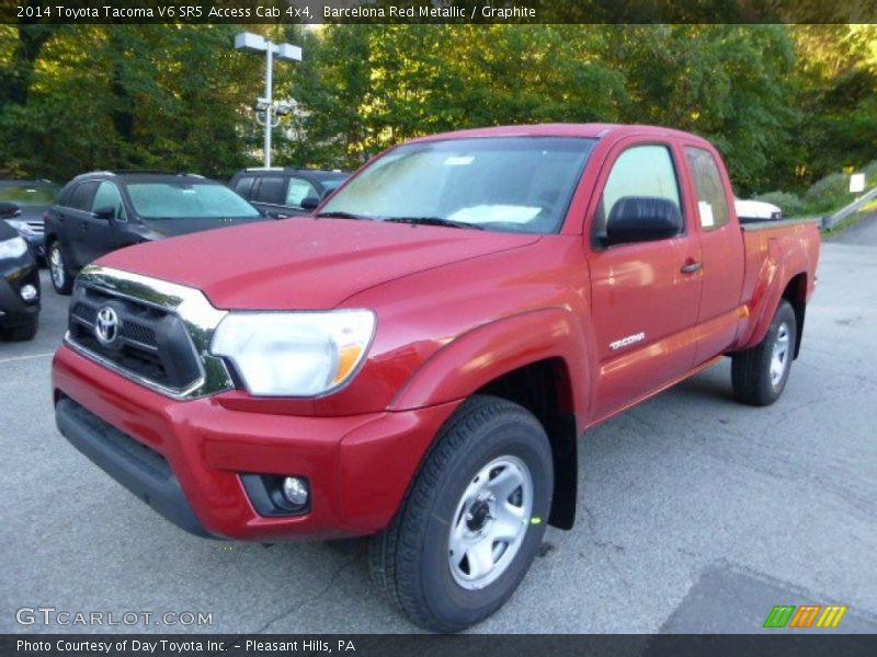 Front 3/4 View of 2014 Tacoma V6 SR5 Access Cab 4x4