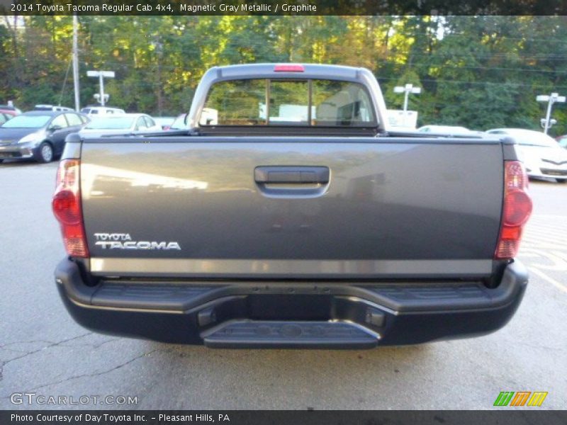 Magnetic Gray Metallic / Graphite 2014 Toyota Tacoma Regular Cab 4x4