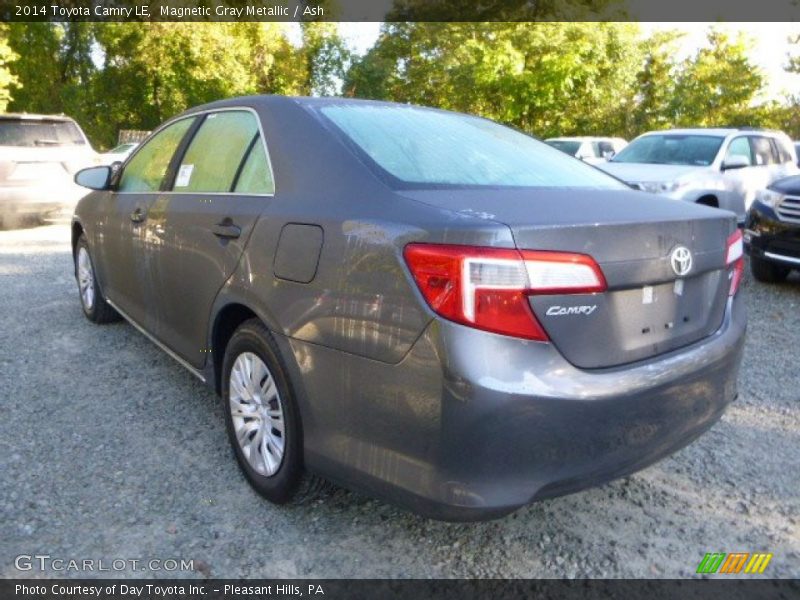 Magnetic Gray Metallic / Ash 2014 Toyota Camry LE