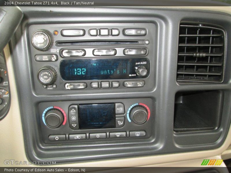 Black / Tan/Neutral 2004 Chevrolet Tahoe Z71 4x4