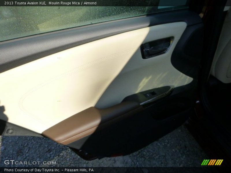 Moulin Rouge Mica / Almond 2013 Toyota Avalon XLE