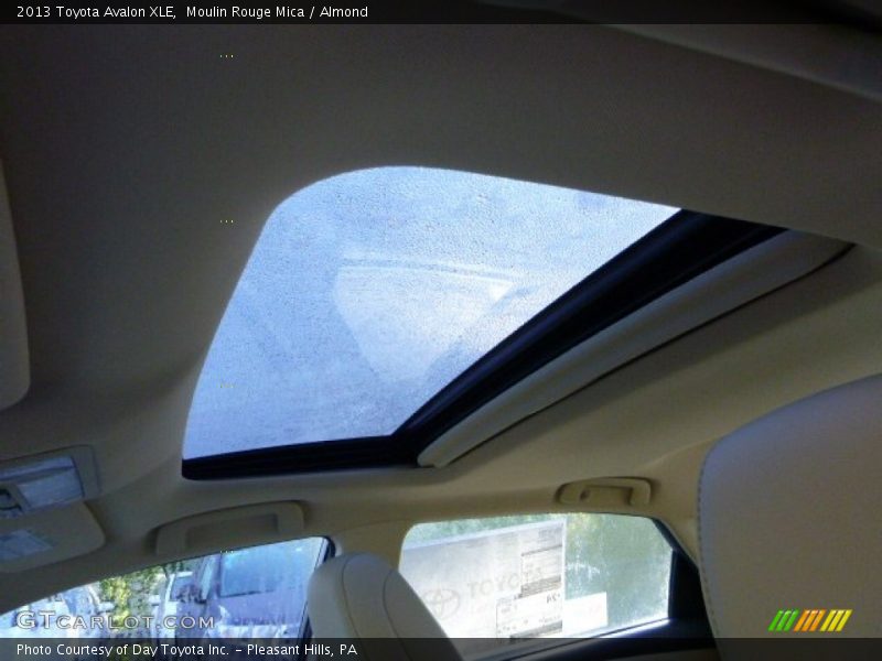 Moulin Rouge Mica / Almond 2013 Toyota Avalon XLE