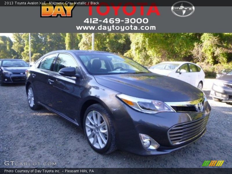 Magnetic Gray Metallic / Black 2013 Toyota Avalon XLE