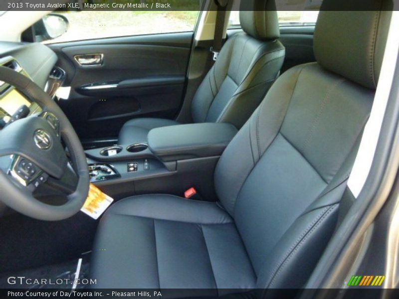 Magnetic Gray Metallic / Black 2013 Toyota Avalon XLE
