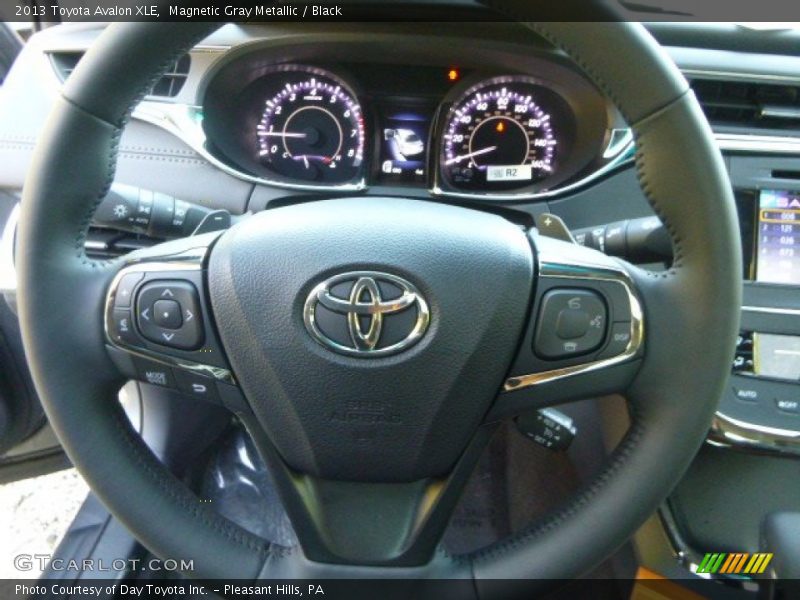 Magnetic Gray Metallic / Black 2013 Toyota Avalon XLE