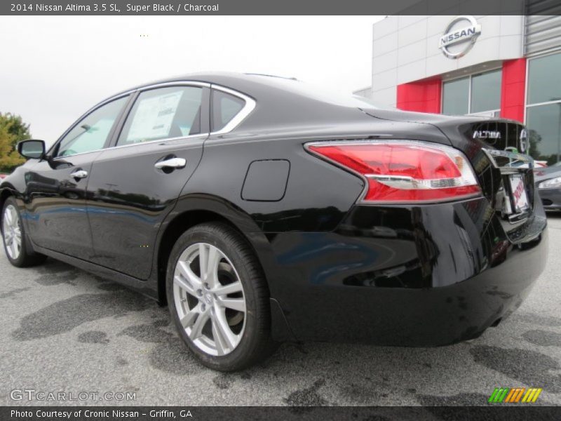 Super Black / Charcoal 2014 Nissan Altima 3.5 SL