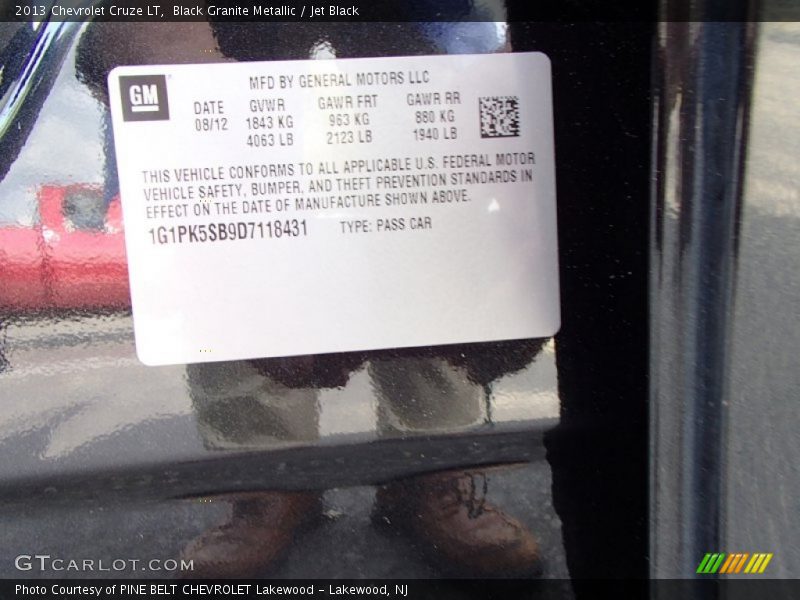 Black Granite Metallic / Jet Black 2013 Chevrolet Cruze LT