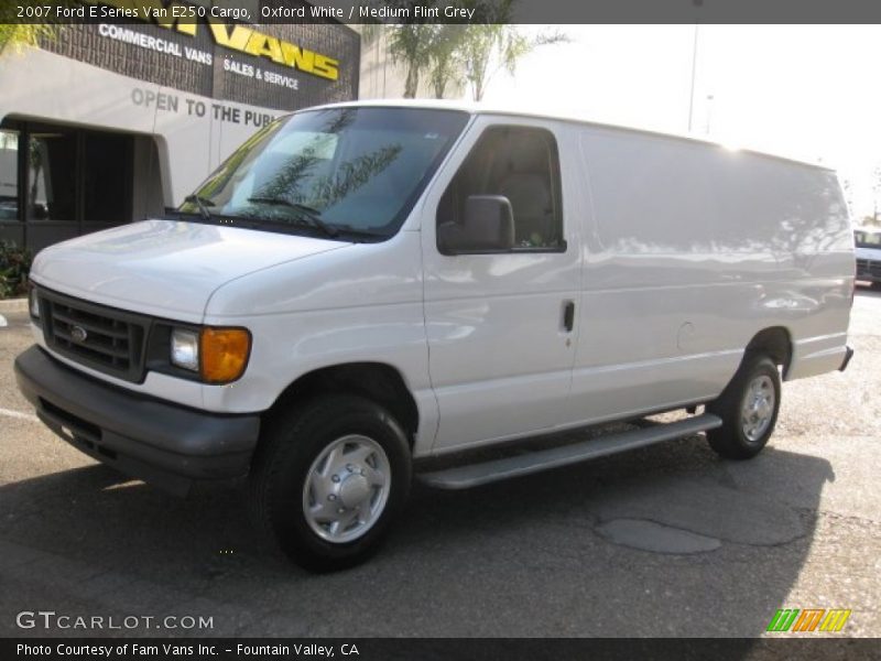 Oxford White / Medium Flint Grey 2007 Ford E Series Van E250 Cargo