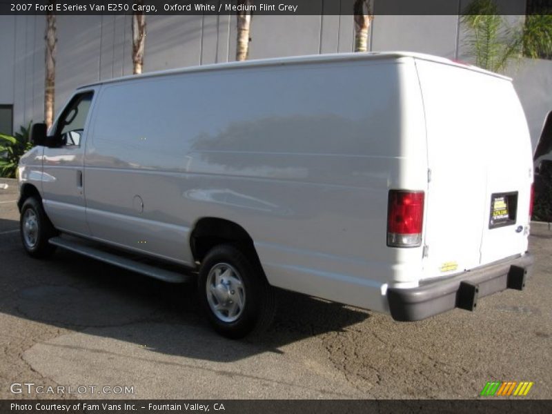 Oxford White / Medium Flint Grey 2007 Ford E Series Van E250 Cargo