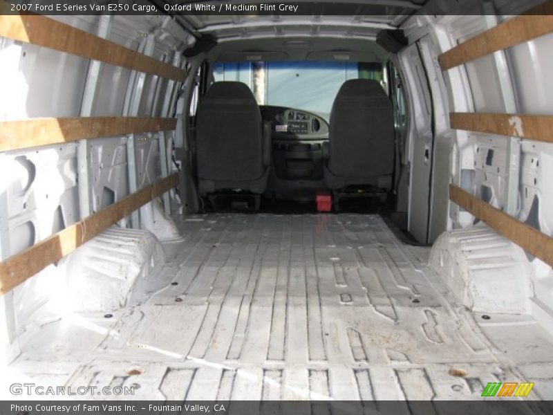 Oxford White / Medium Flint Grey 2007 Ford E Series Van E250 Cargo