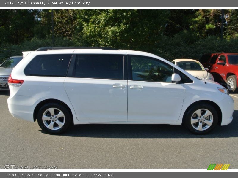 Super White / Light Gray 2012 Toyota Sienna LE