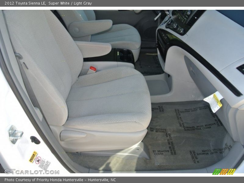 Super White / Light Gray 2012 Toyota Sienna LE
