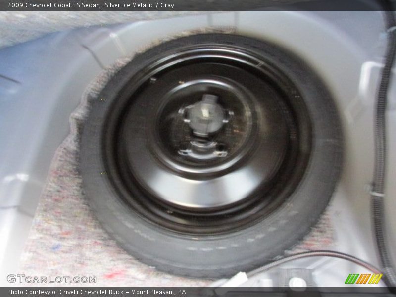 Silver Ice Metallic / Gray 2009 Chevrolet Cobalt LS Sedan
