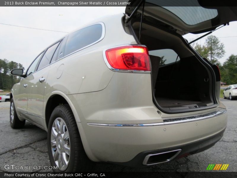 Champagne Silver Metallic / Cocoa Leather 2013 Buick Enclave Premium